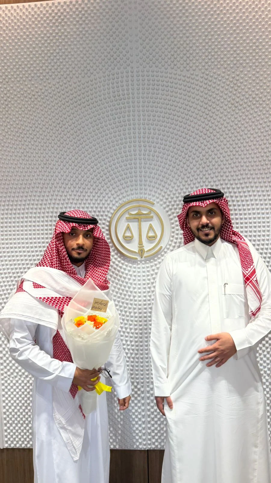 جانب من جلسات العمل في مقر شركة رواق الحكمة